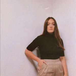 Meet your Posher, Esther